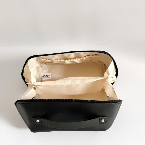 Neceser personalizado en piel sintética