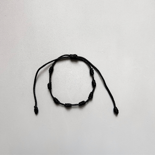 PULSERA DE 7 NUDOS NEGRO